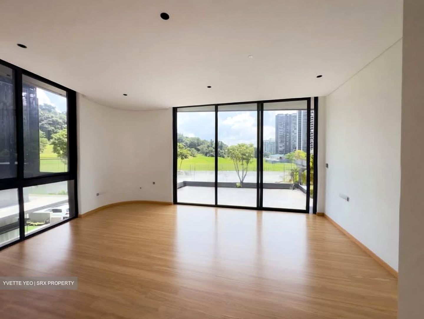 Elizabeth Drive (D23), Terrace #555697481